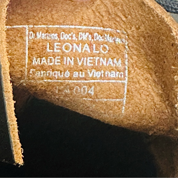 Dr. Martens Leona Lug Sole Platform Derby - Picture 6 of 8